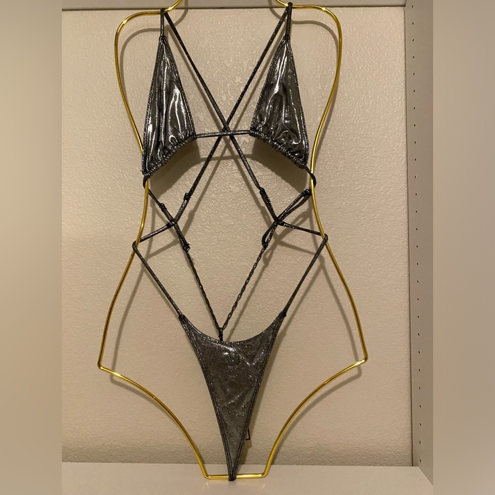 Shimmery one piece bikini
